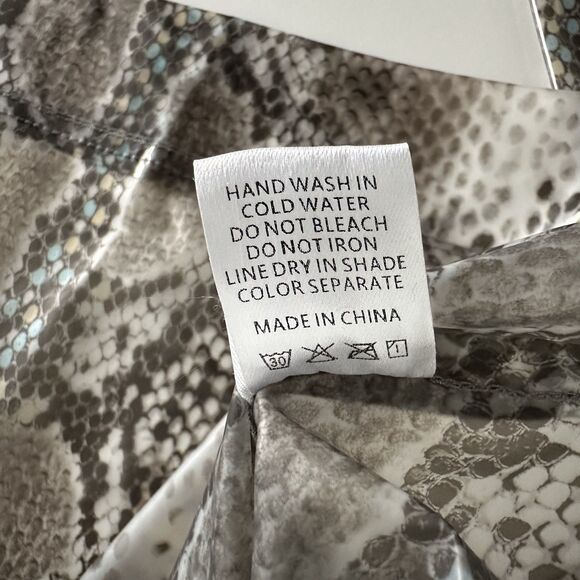 i r Plastic Polyurethane Cropped Jacket Plus Size 2XL Sheer Reptile Animal Print - Picture 11 of 11